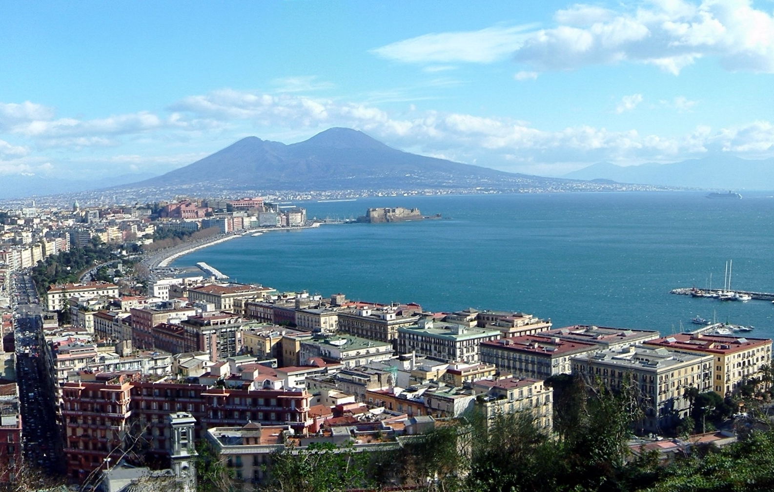 Come spendere poco per una vacanza a Napoli