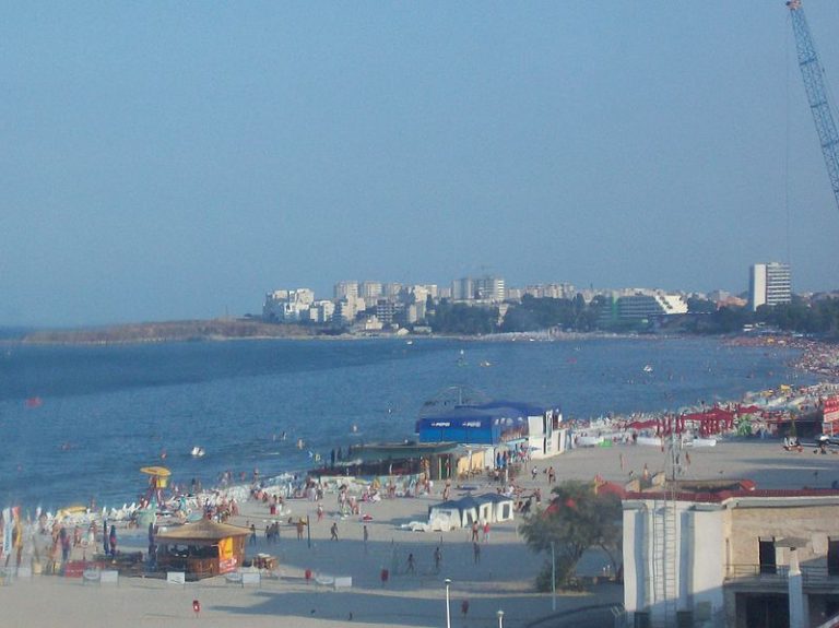 mare più vicino a Bucarest
