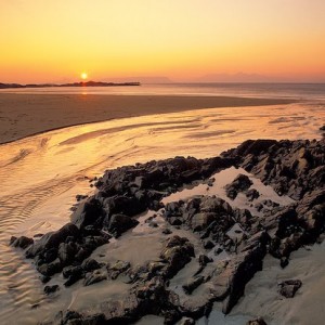 a x testo the scottish highlands