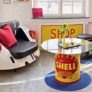 un hotel entierement dedie a lautomobile33