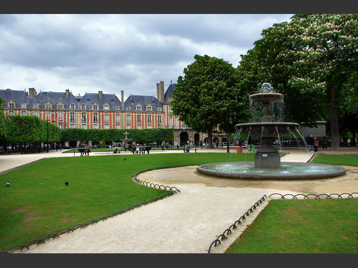 Place des Vosges, Parigi