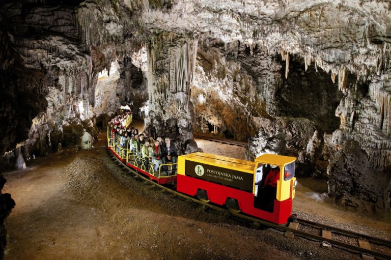 Quanto costa biglietto trenino per Grotte Postumia