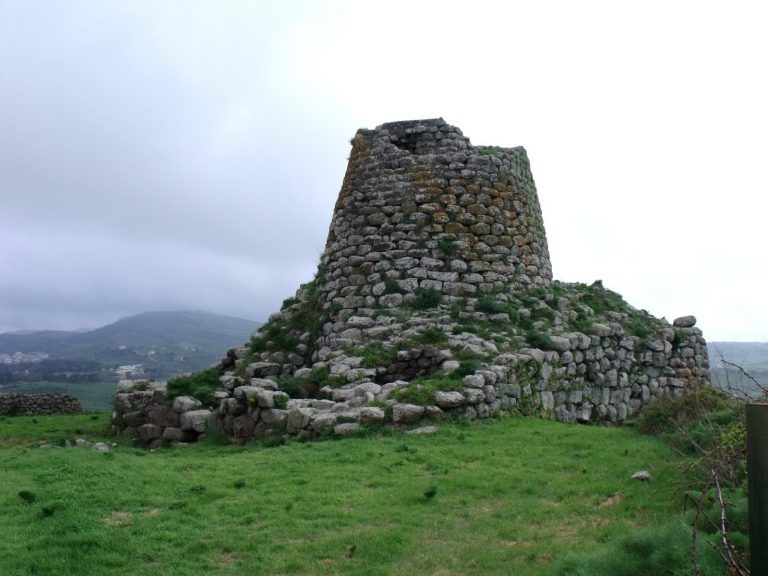 nuraghe in inverno
