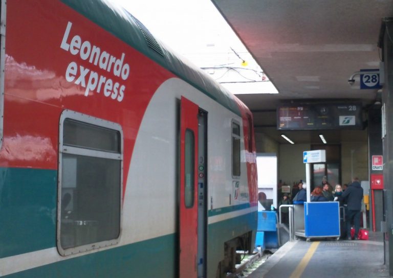 leonardo express orari feriali serali
