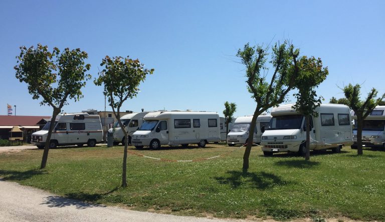 Aree sosta camper vicino Mezzavalle