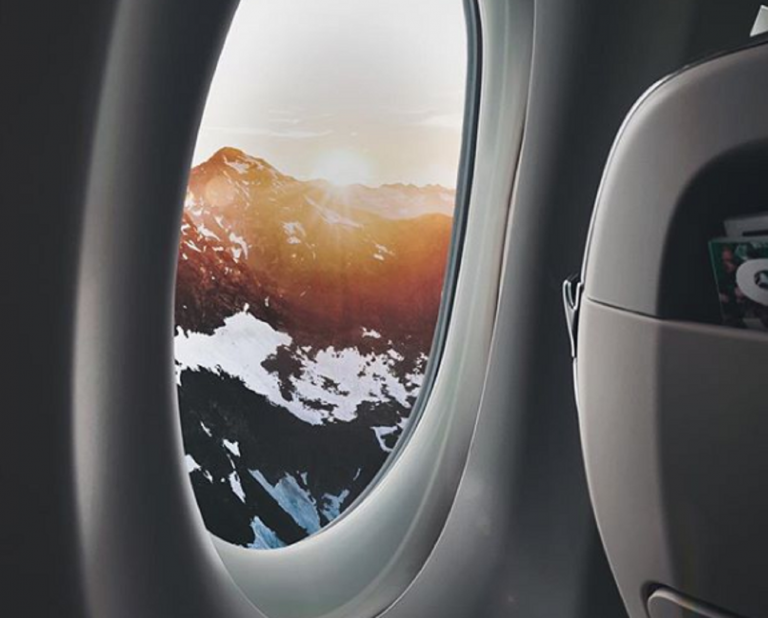 Fake Plane Ride Challenge: cosa è la nuova moda dei finti viaggiatori?