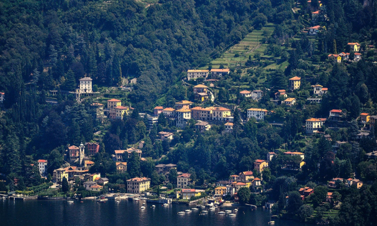 riva di lario