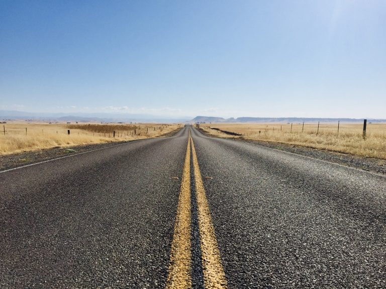 road trip 3905061 1920