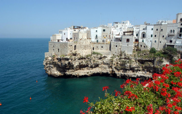 Matteo Garrone sceglie la Puglia come location per 