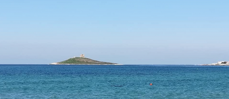 L'isola delle femmine è in vendita: quanto costa?