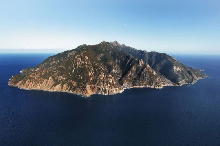 isola di montecristo