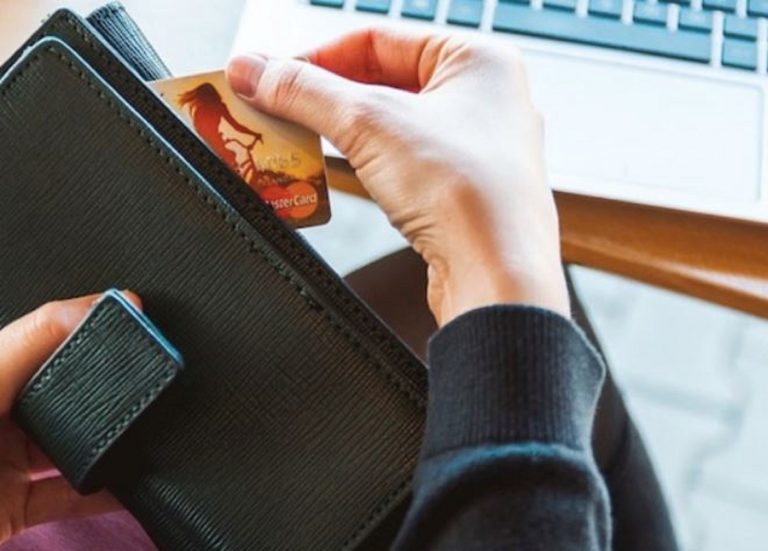 Carte di credito in viaggio: cosa fare prima della partenza
