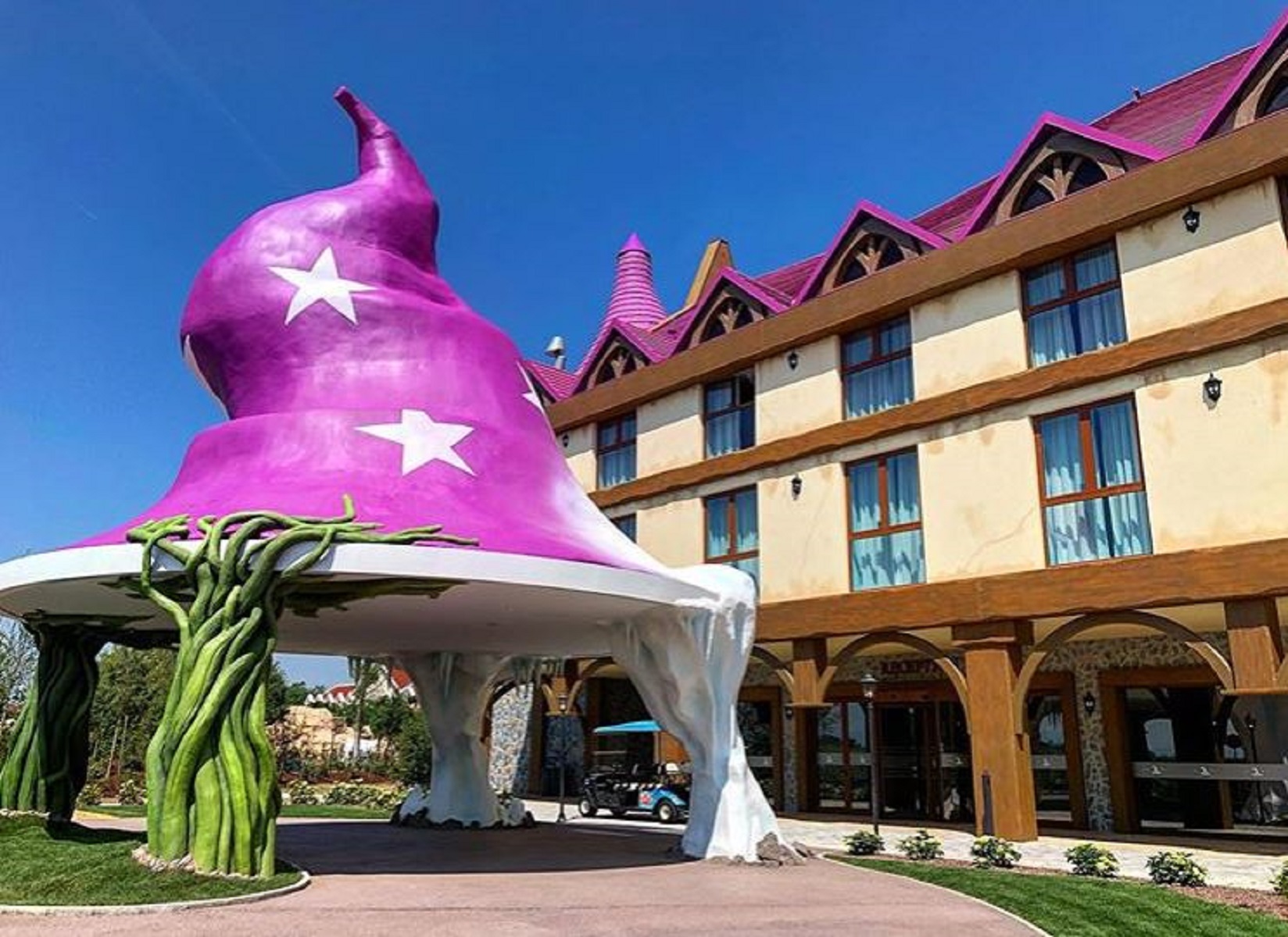 Gardaland Magic Hotel, inaugurato l'albergo per adulti e bambini