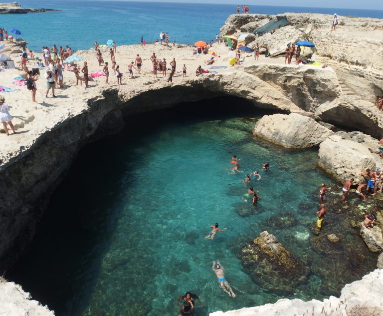 grotta della poesia