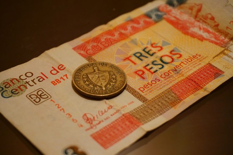 perchè a cuba ci sono due monete