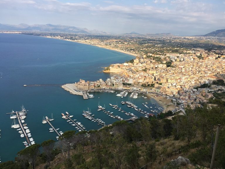 castellamare del golfo cosa fare la sera