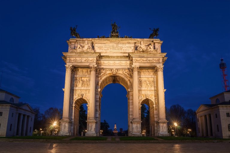 cosa vedere a milano di sera