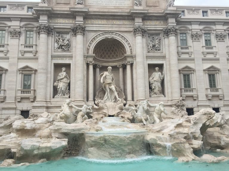 fontana di trevi roma