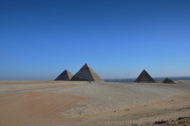 piramidi di giza e sfinge