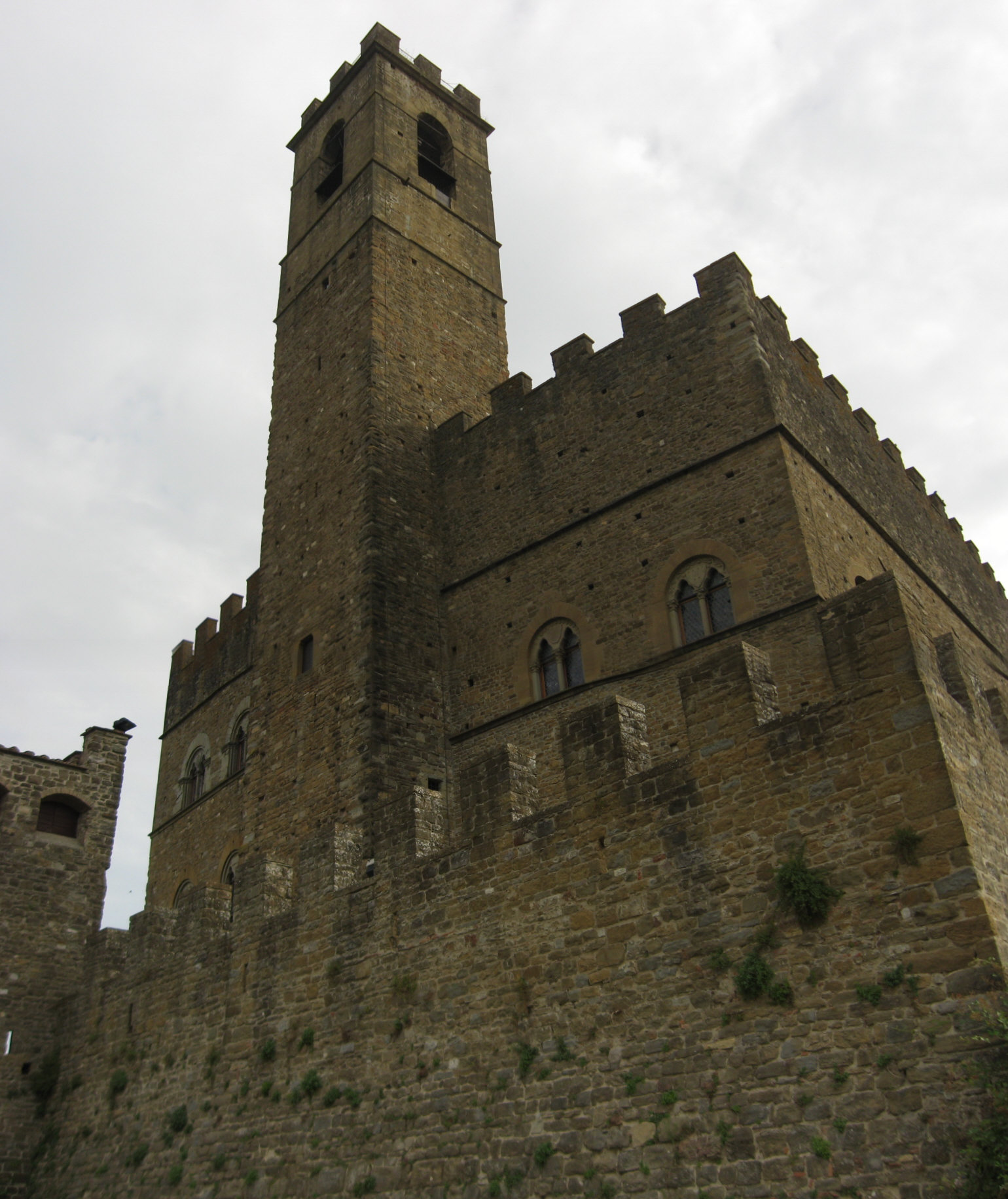 castello di pioppi