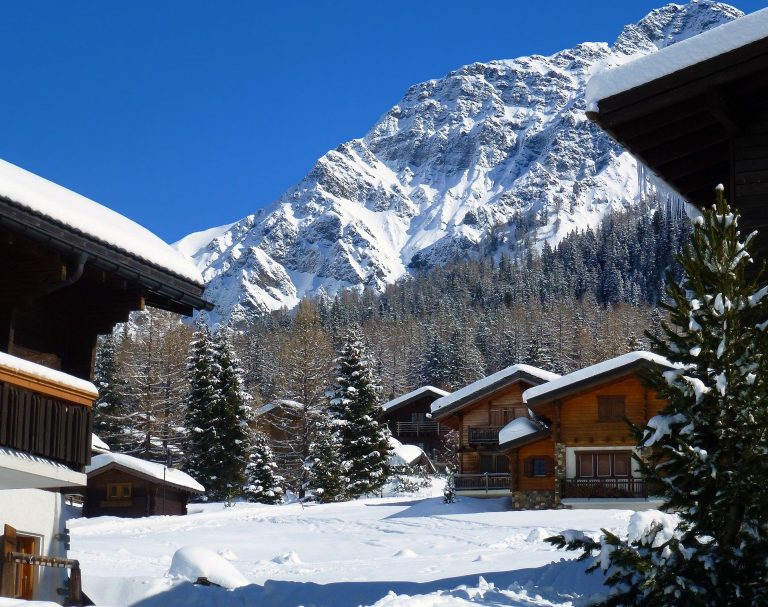 natale last minute montagna