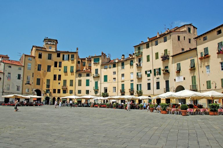 Lucca cosa vedere e dove mangiare
