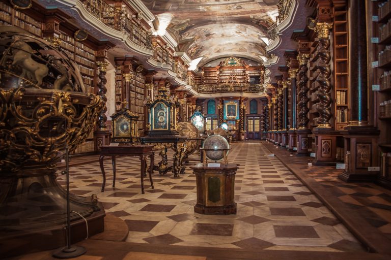 biblioteca praga visita