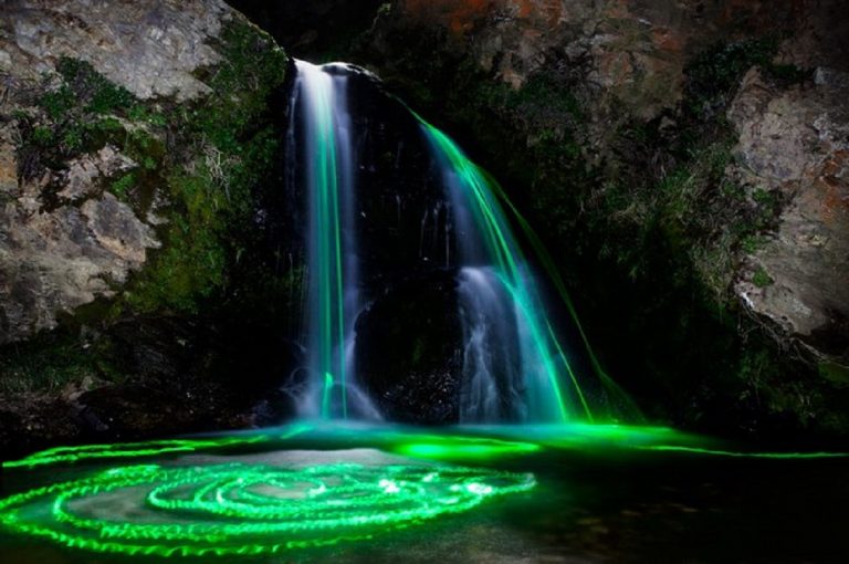 cascata di luci california