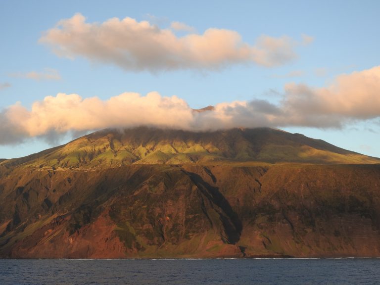 tristan de cunha come arrivare