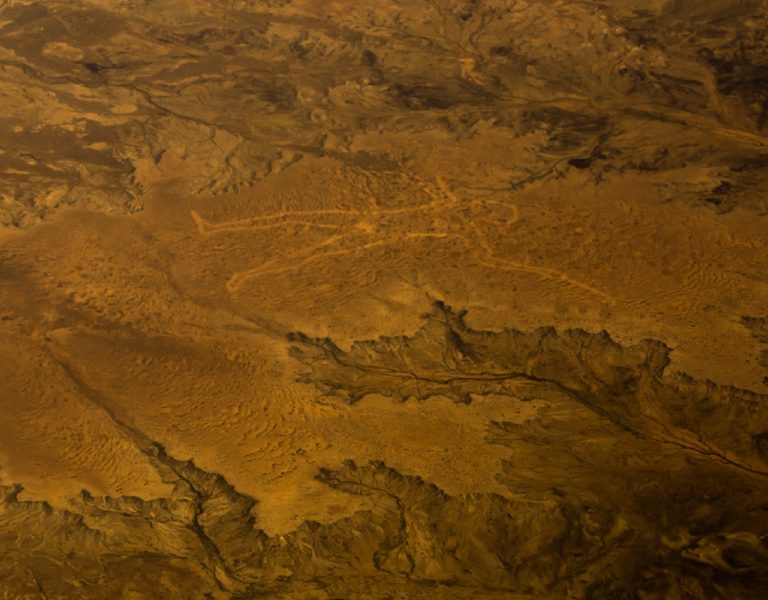 uomo che si vede dallo spazio australia