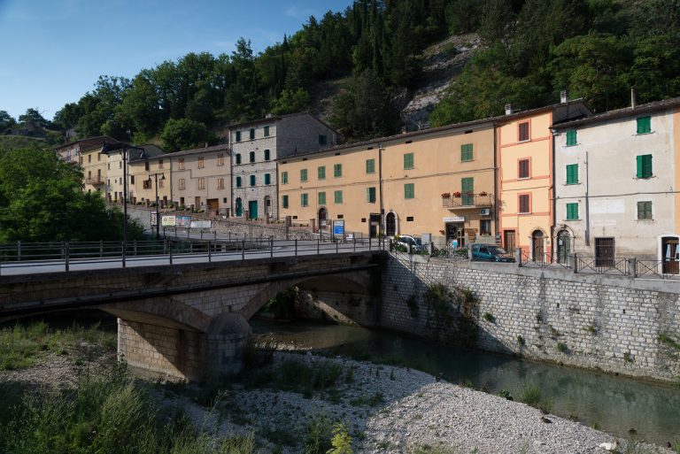 villaggio delle persone brutte