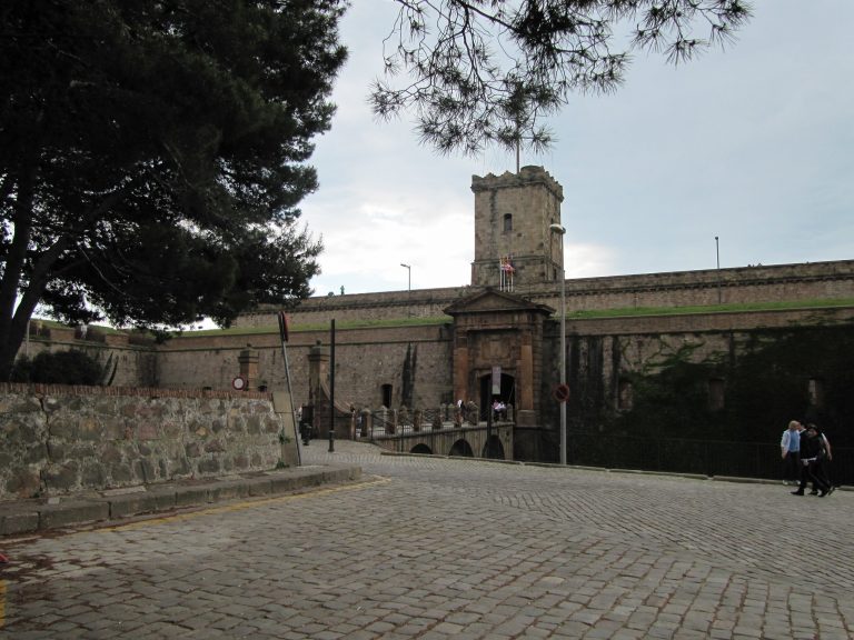 castello montjuic barcellona come arrivare