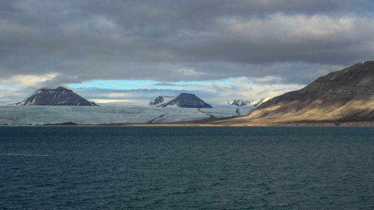 isola spitsbergen norvegia