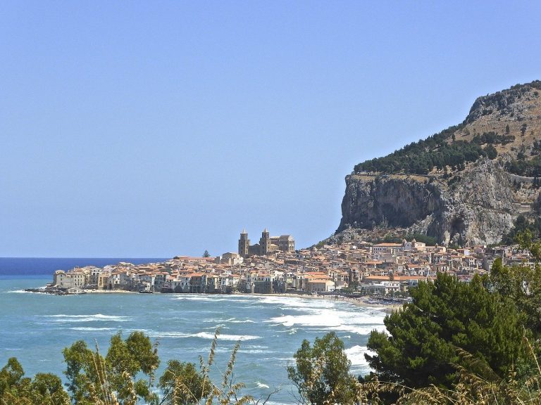 borghi sicilia sul mare