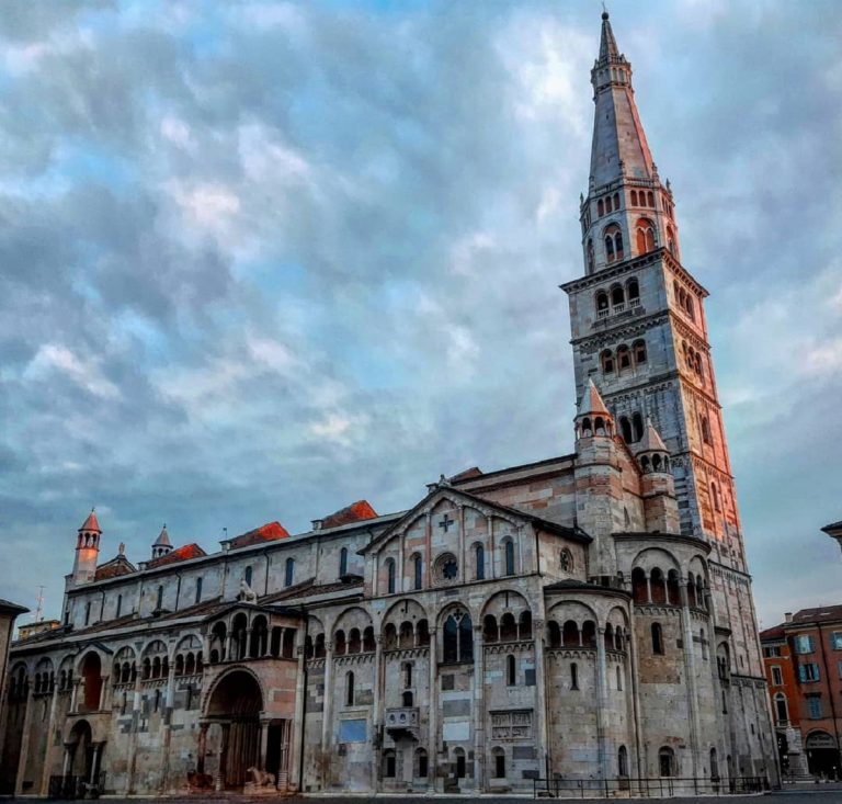 ghirlandina modena orari