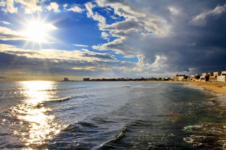 spiaggia torre lapillo lidi