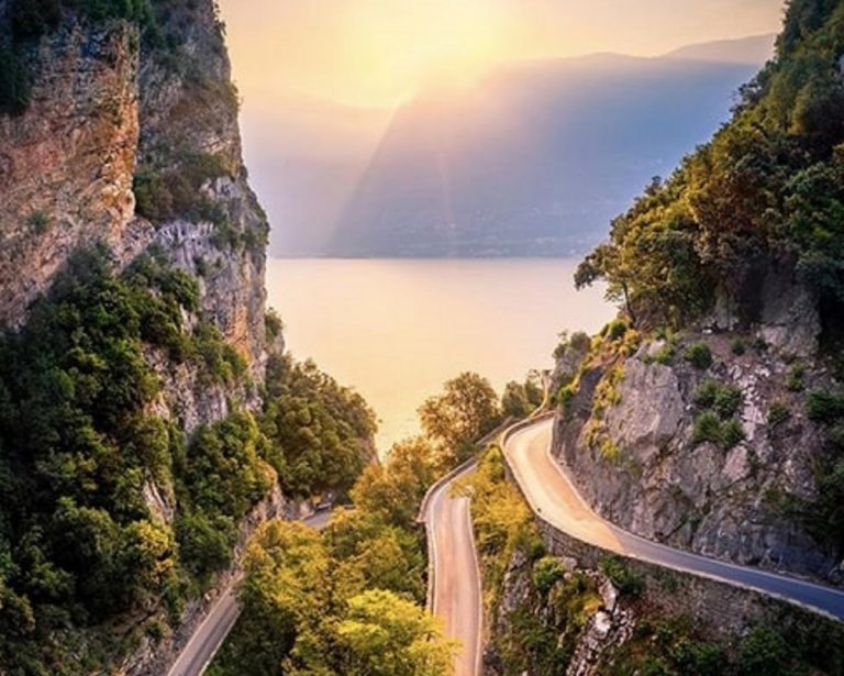 strada della forra in moto
