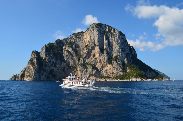 tour di capri in barca