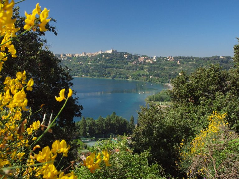 castel gandolfo lago di albano