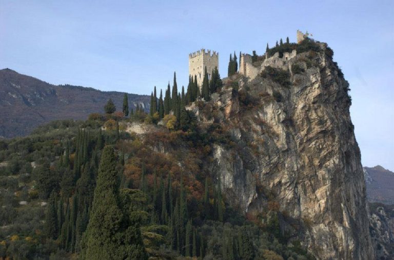 castello di arco trento