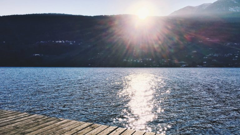 lago di levico spiaggia libera