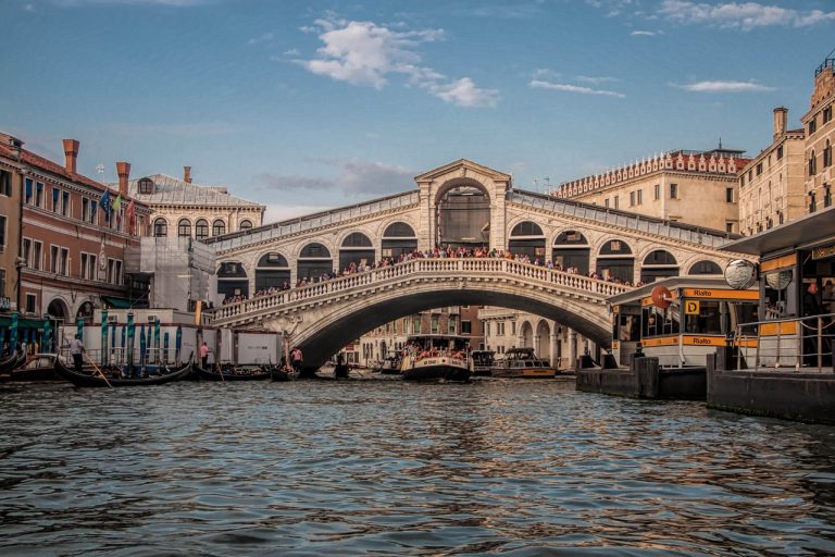 ponte di rialto venezia storia