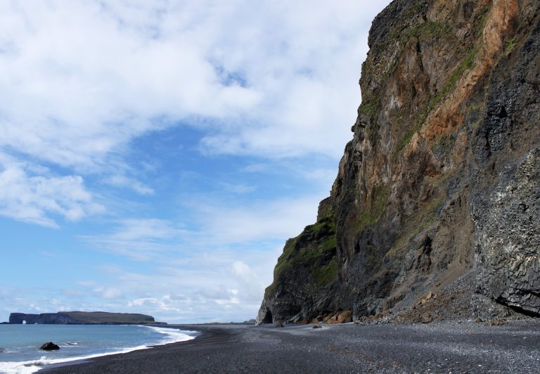 spiaggia di sabbia nera islanda