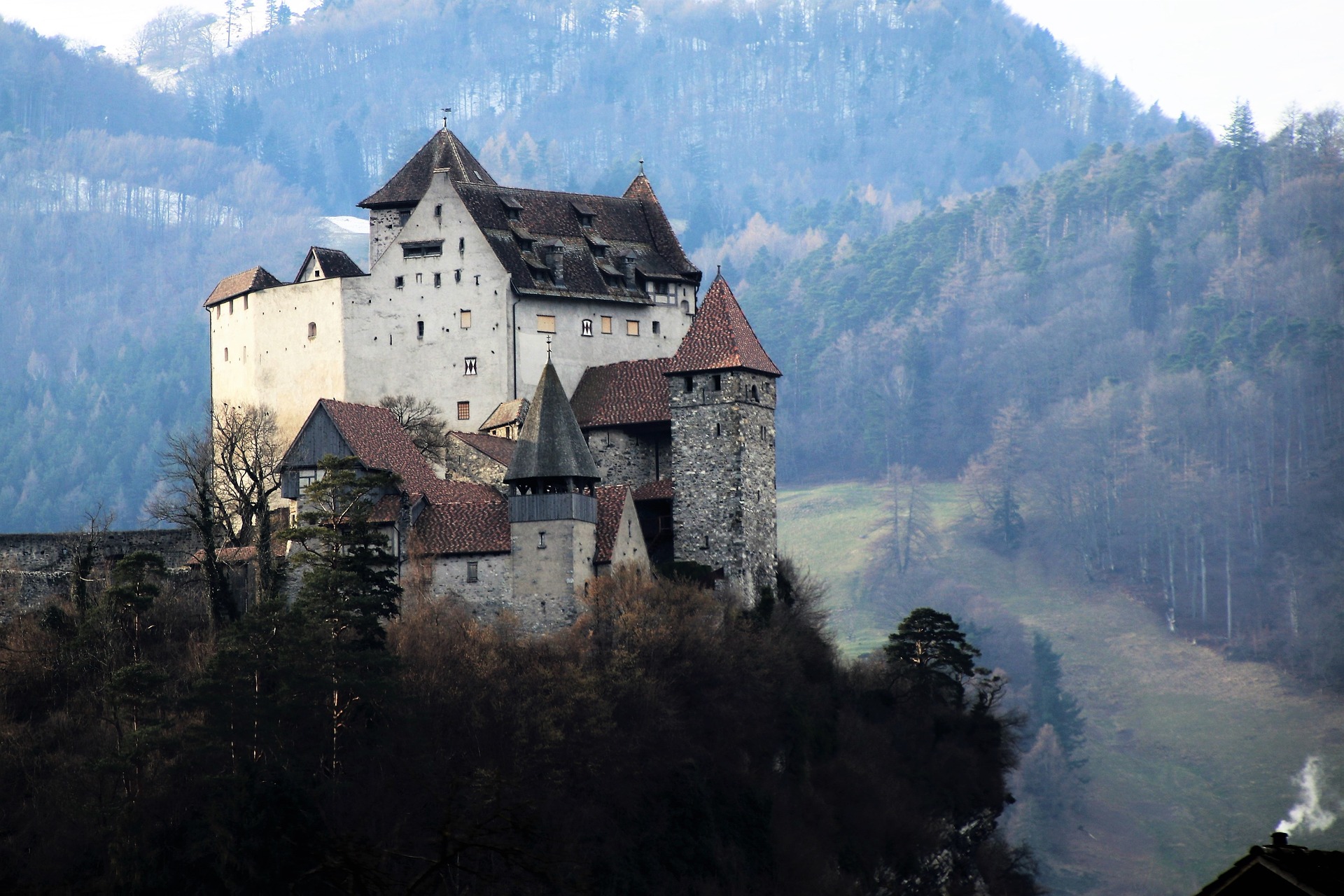 castelli in svizzera dove dormire