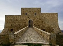 castello di monteserico genzano di lucania