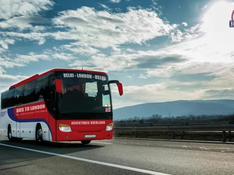 dehli londra bus 70 giorni