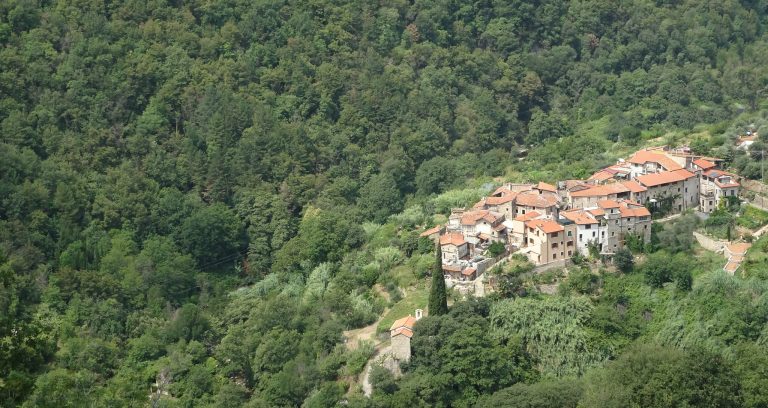 entroterra ligure in moto