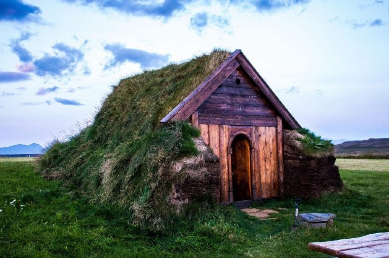 geirsstadakirkja islanda