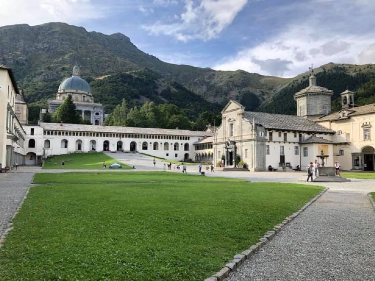 oropa santuario madonna nera
