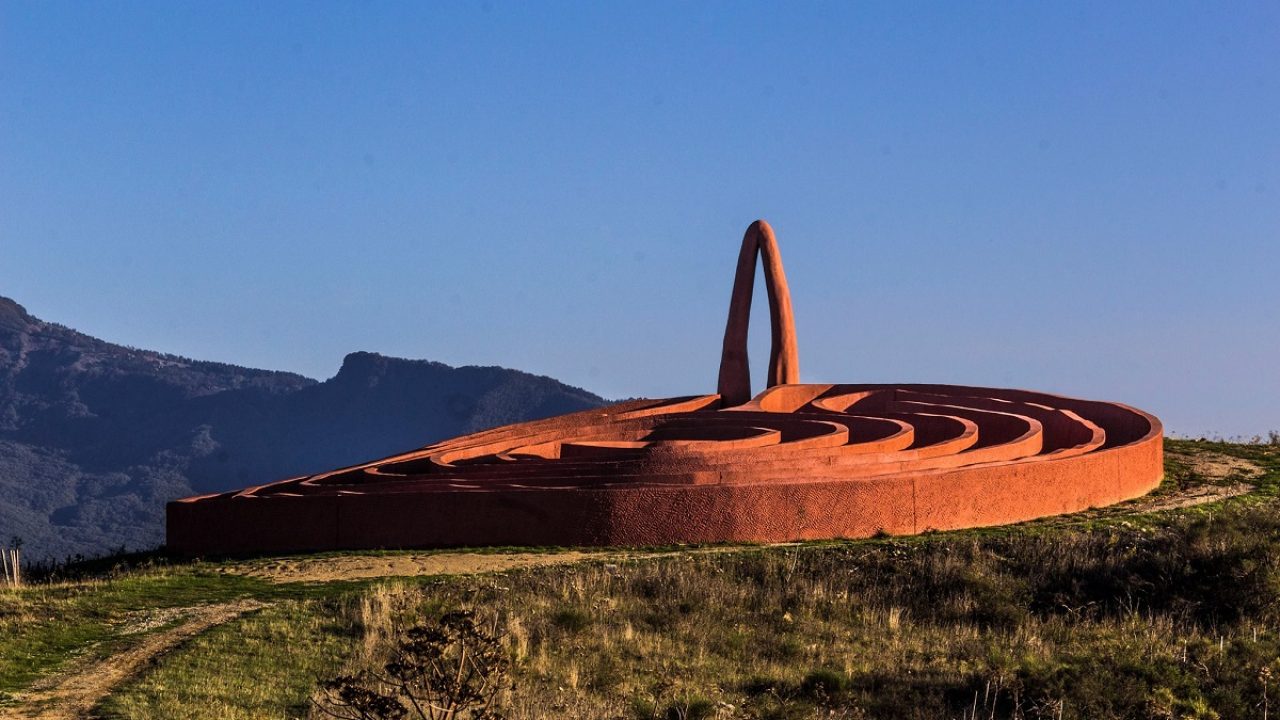 Castel Di Lucio Labirinto Di Arianna Storie E Leggende Viaggiamo